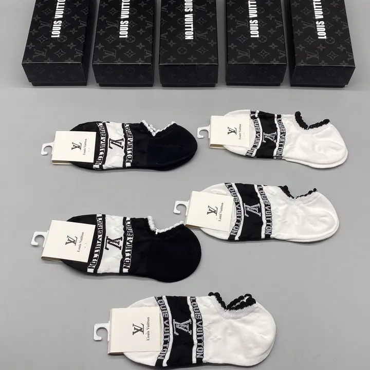 スーパーコピー ルイヴィトン 靴下