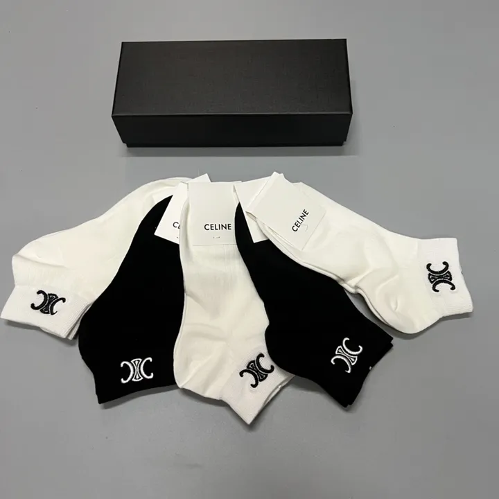 スーパーコピー ディオール 靴下