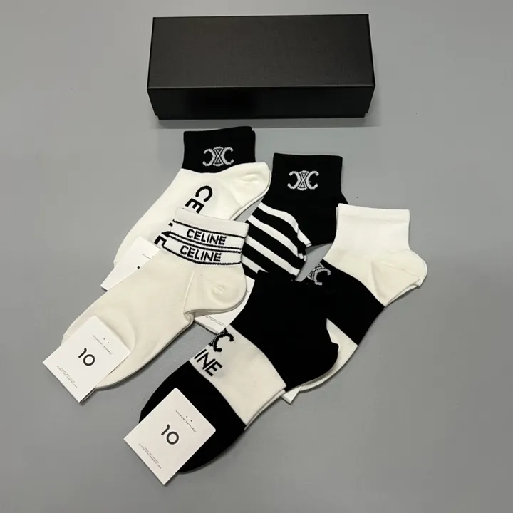 スーパーコピー ディオール 靴下