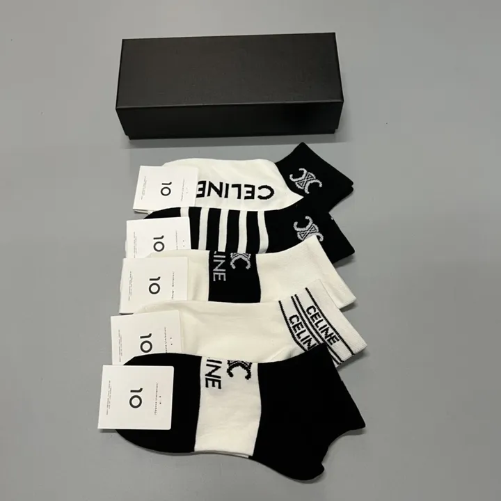 スーパーコピー ディオール 靴下