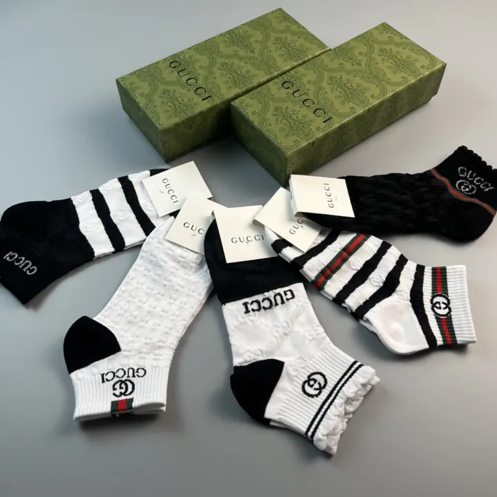 スーパーコピー グッチ 靴下