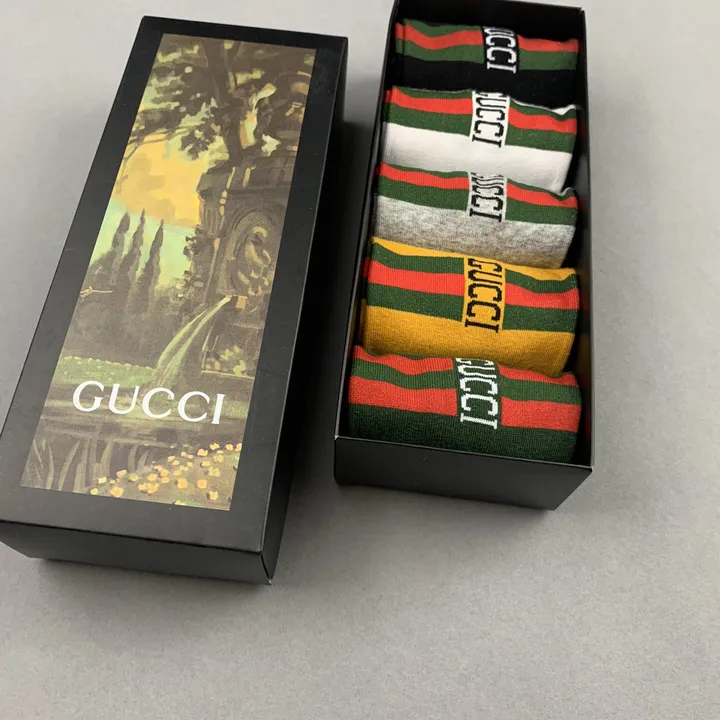 スーパーコピー グッチ 靴下