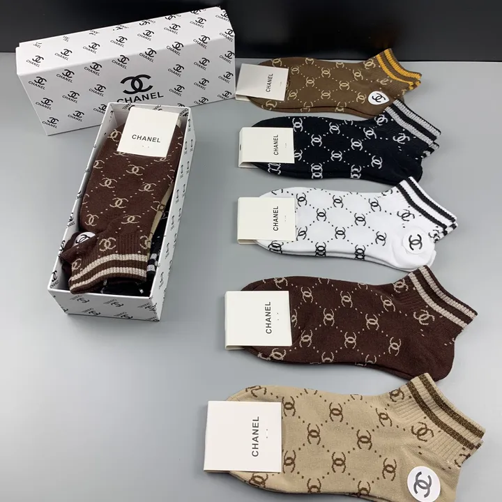スーパーコピー シャネル 靴下