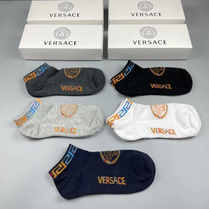 スーパーコピー ヴェルサーチ 靴下