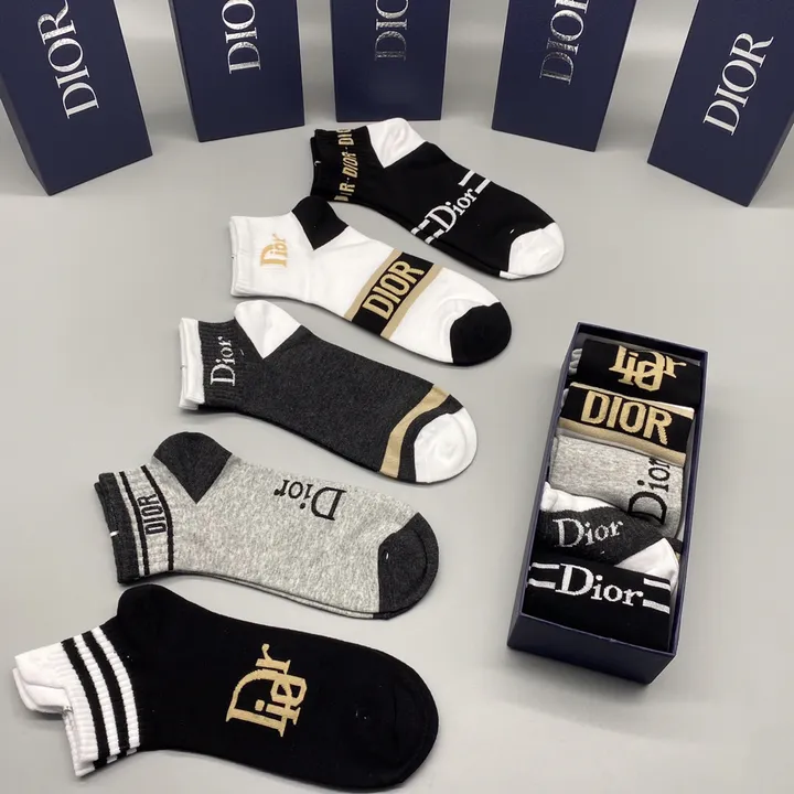 スーパーコピー ディオール 靴下