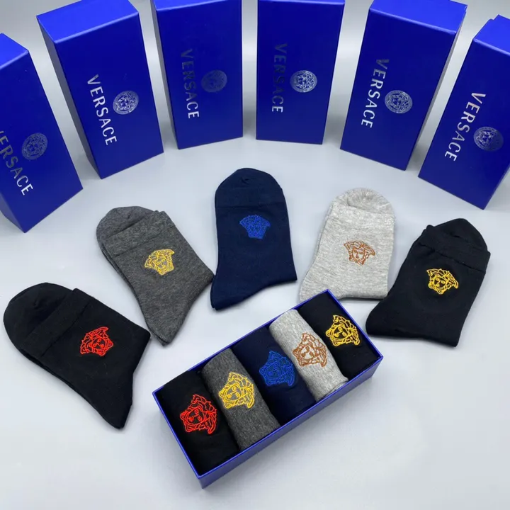 スーパーコピー ヴェルサーチ 靴下