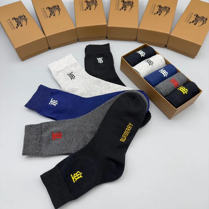 スーパーコピー プラダ 靴下