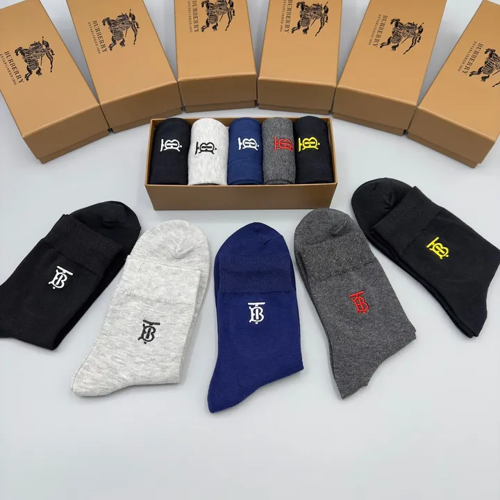 スーパーコピー プラダ 靴下