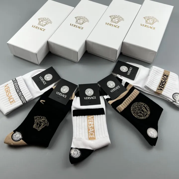 スーパーコピー ヴェルサーチ 靴下