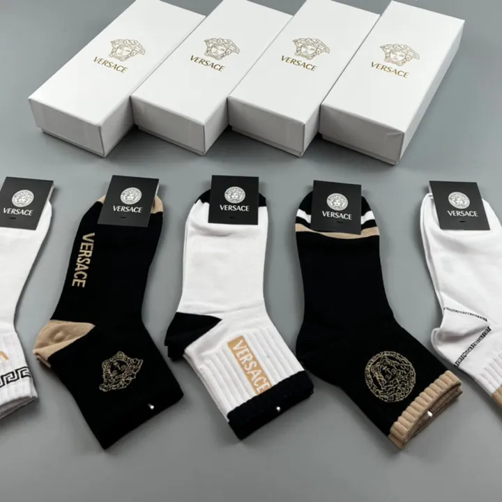 スーパーコピー ヴェルサーチ 靴下