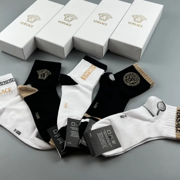 スーパーコピー ヴェルサーチ 靴下