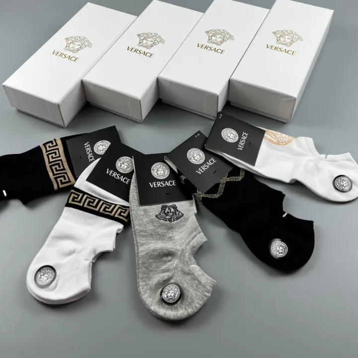 スーパーコピー ヴェルサーチ 靴下