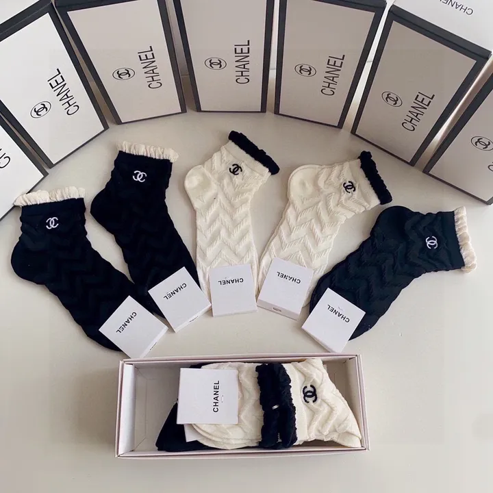スーパーコピー シャネル 靴下