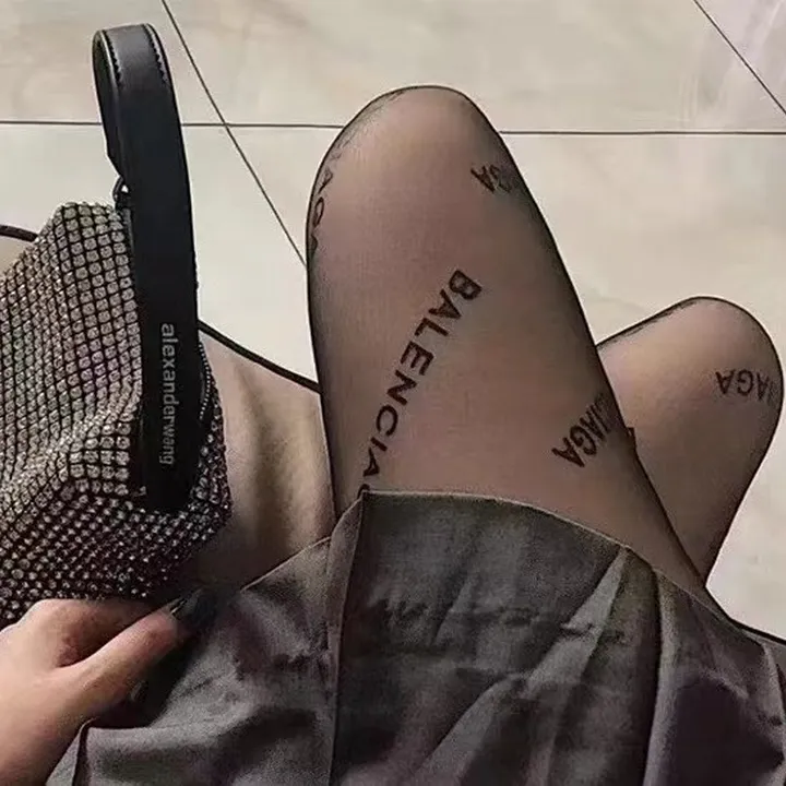 スーパーコピー バレンシアガ 靴下