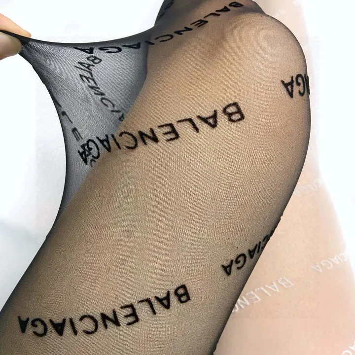 スーパーコピー バレンシアガ 靴下