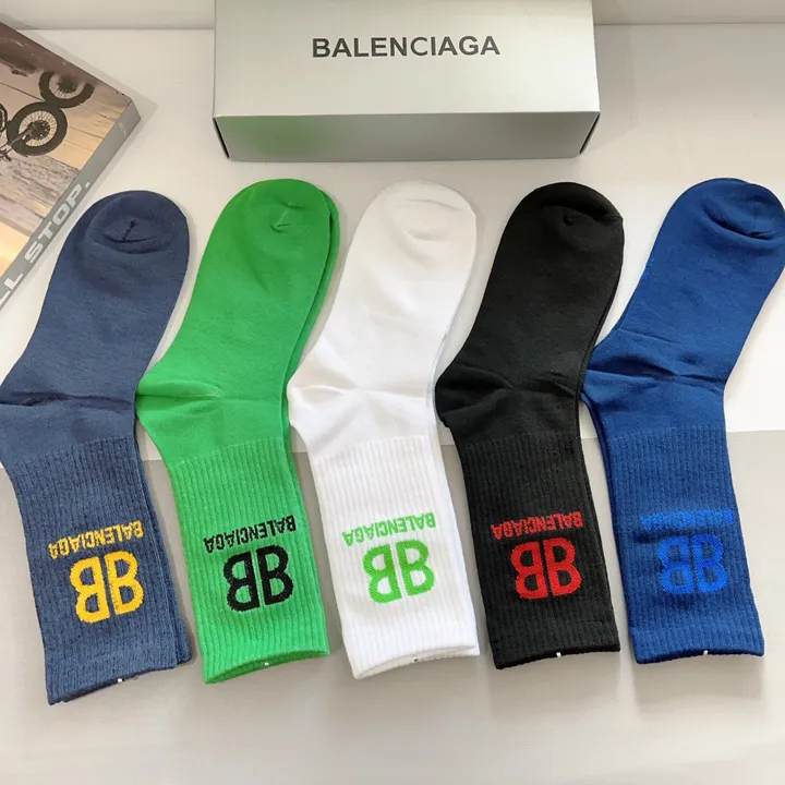 スーパーコピー バレンシアガ 靴下