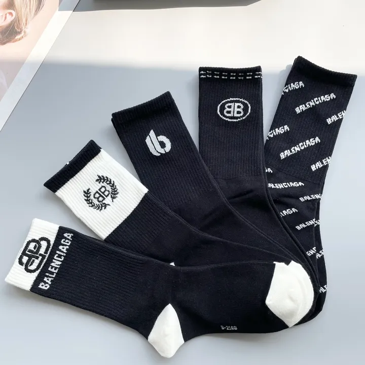 スーパーコピー バレンシアガ 靴下