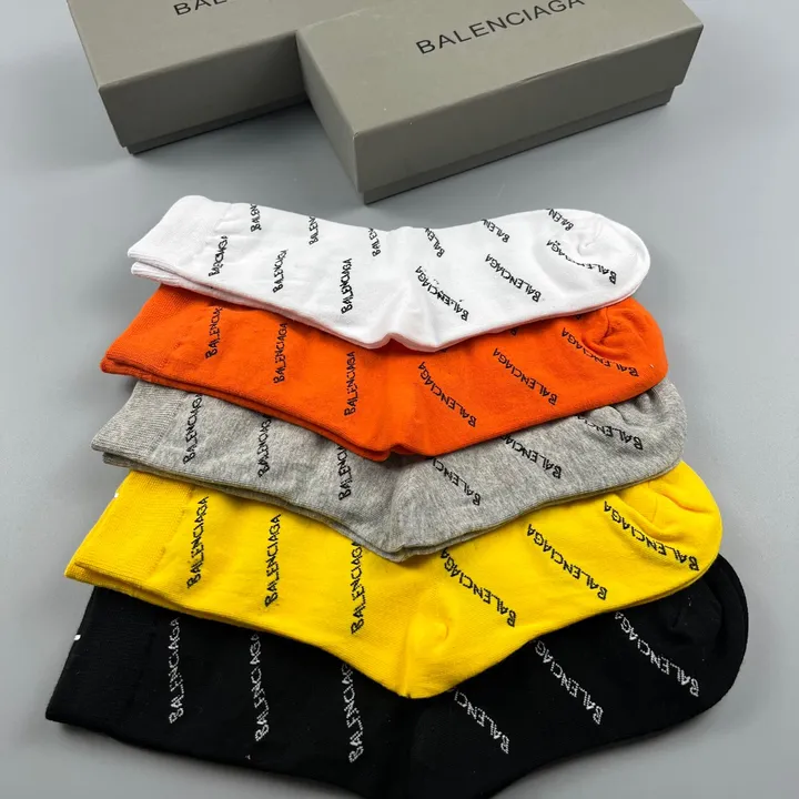 スーパーコピー バレンシアガ 靴下