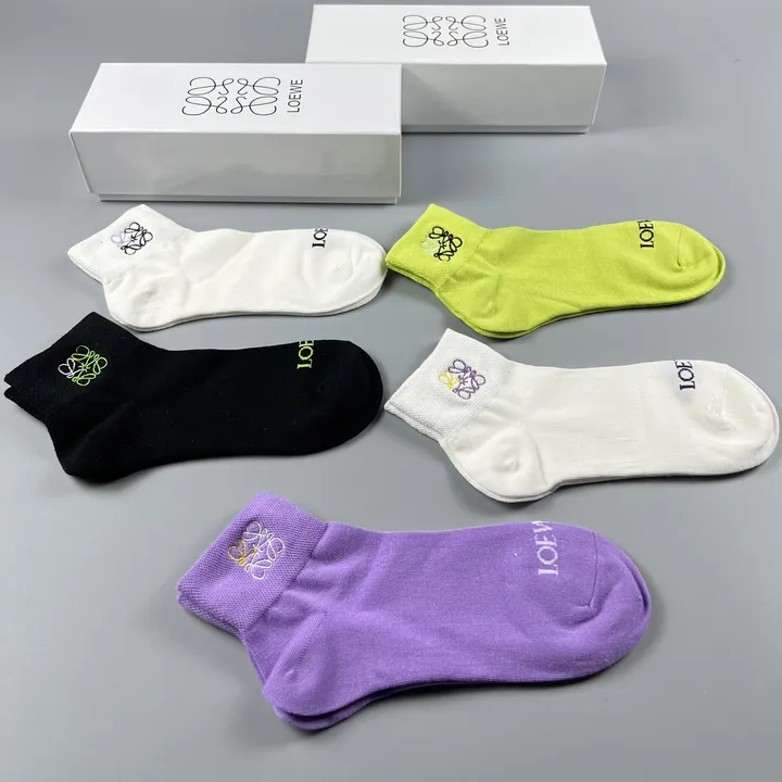 スーパーコピー ロエベ 靴下