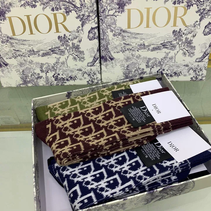 スーパーコピー ディオール 靴下