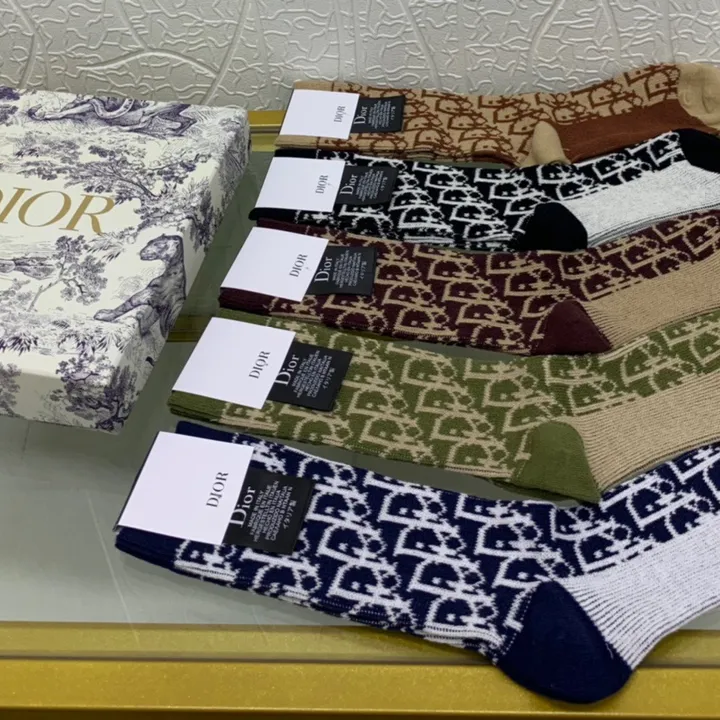 スーパーコピー ディオール 靴下