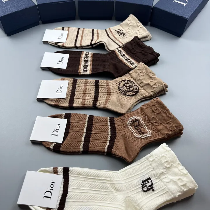 スーパーコピー ディオール 靴下