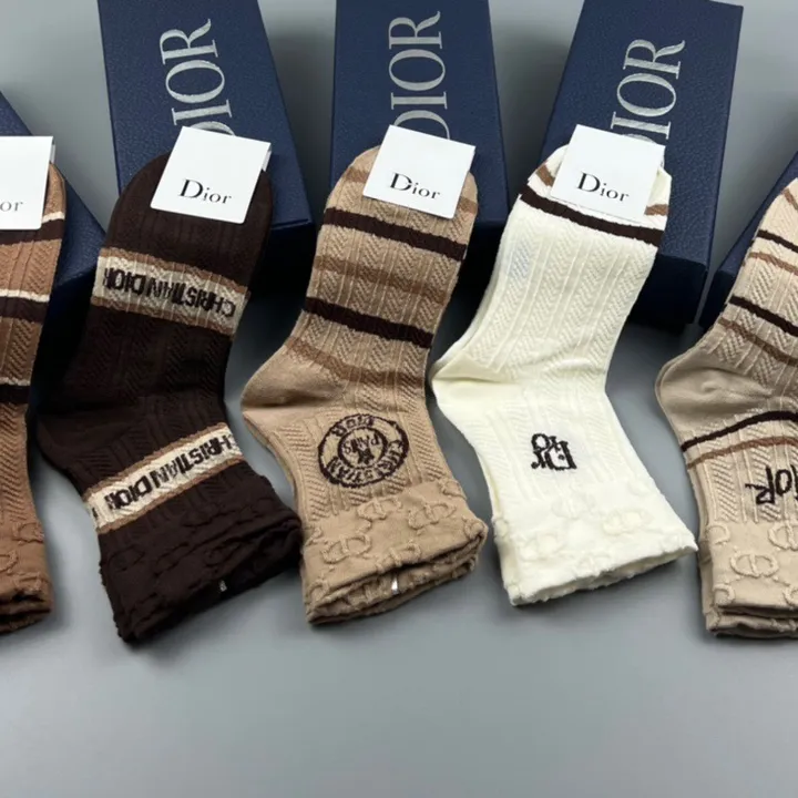 スーパーコピー ディオール 靴下