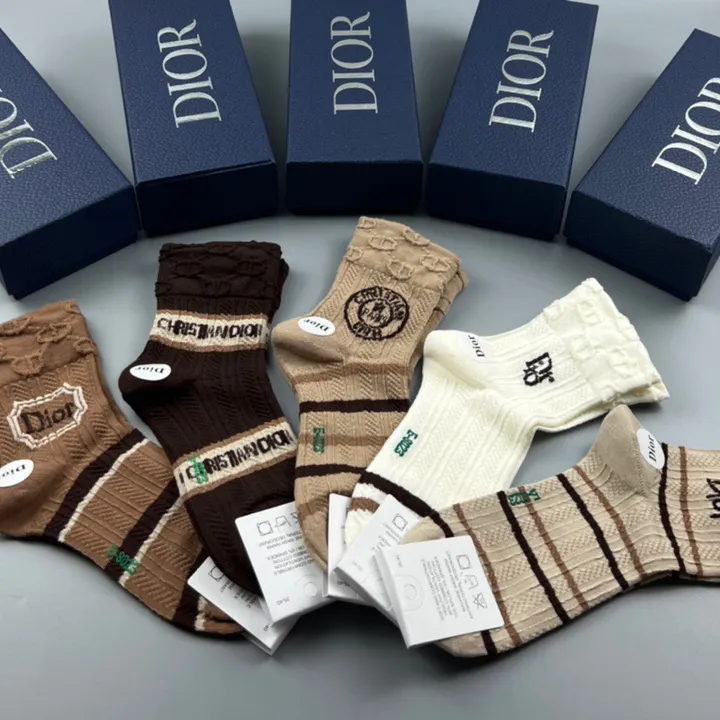 スーパーコピー ディオール 靴下