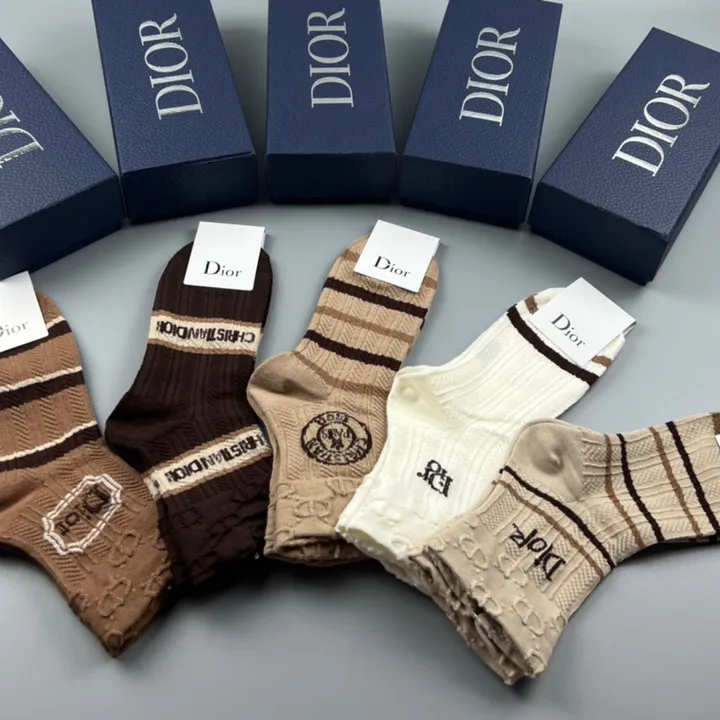 スーパーコピー ディオール 靴下