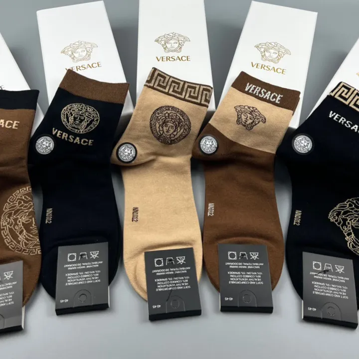 スーパーコピー ヴェルサーチ 靴下