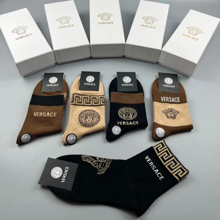 スーパーコピー ヴェルサーチ 靴下