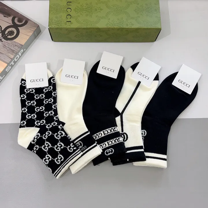 スーパーコピー グッチ 靴下