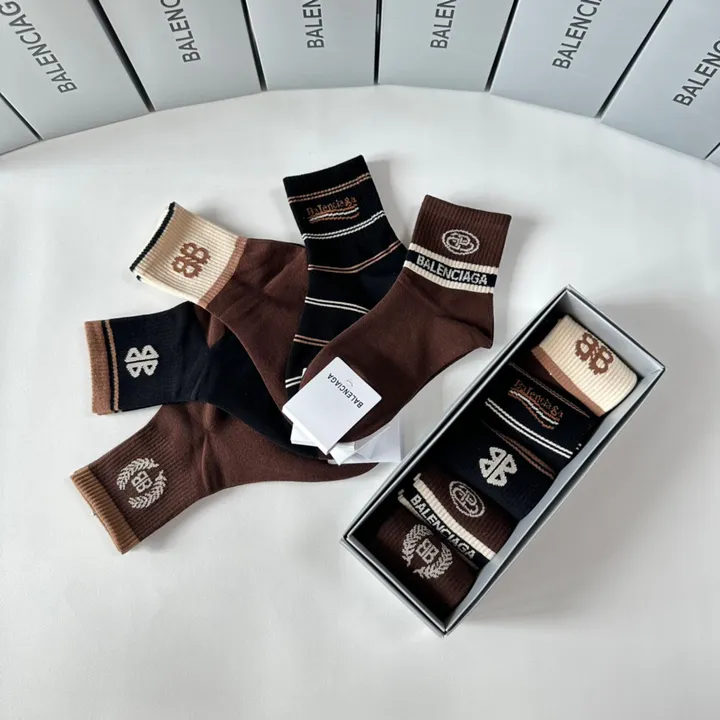 スーパーコピー バレンシアガ 靴下