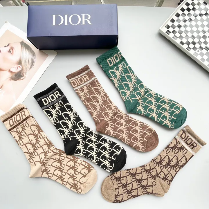 スーパーコピー ディオール 靴下