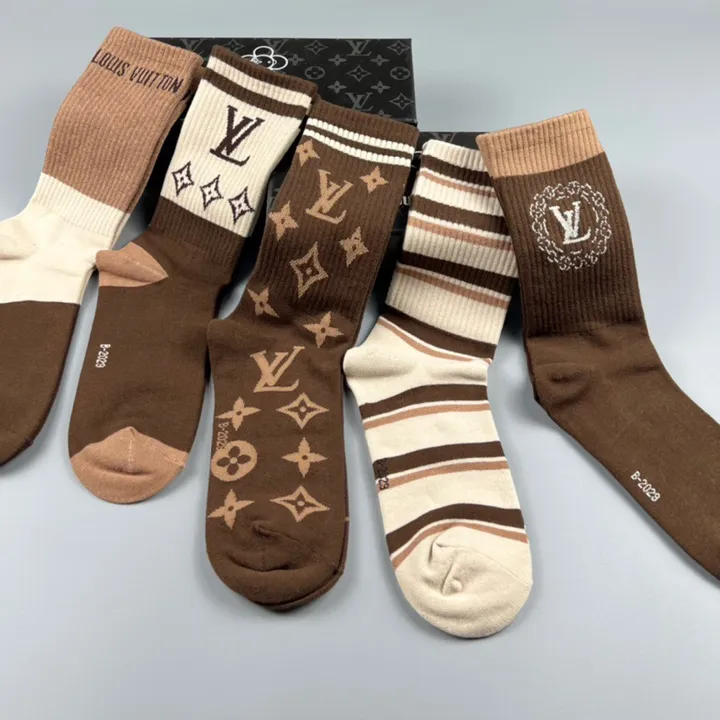 スーパーコピー ルイヴィトン 靴下