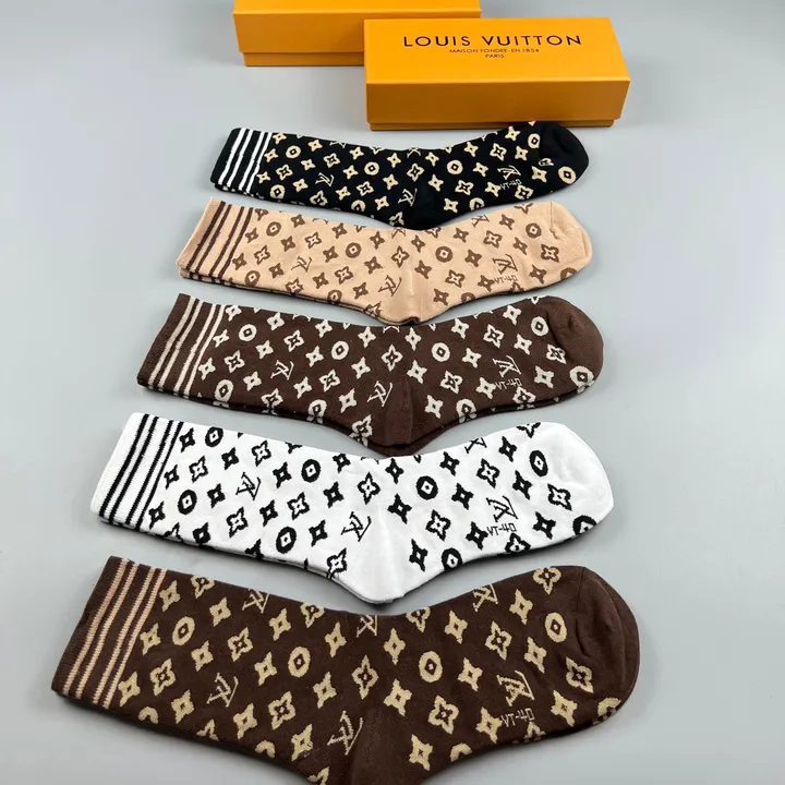 スーパーコピー ルイヴィトン 靴下