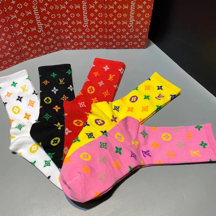 スーパーコピー ルイヴィトン 靴下