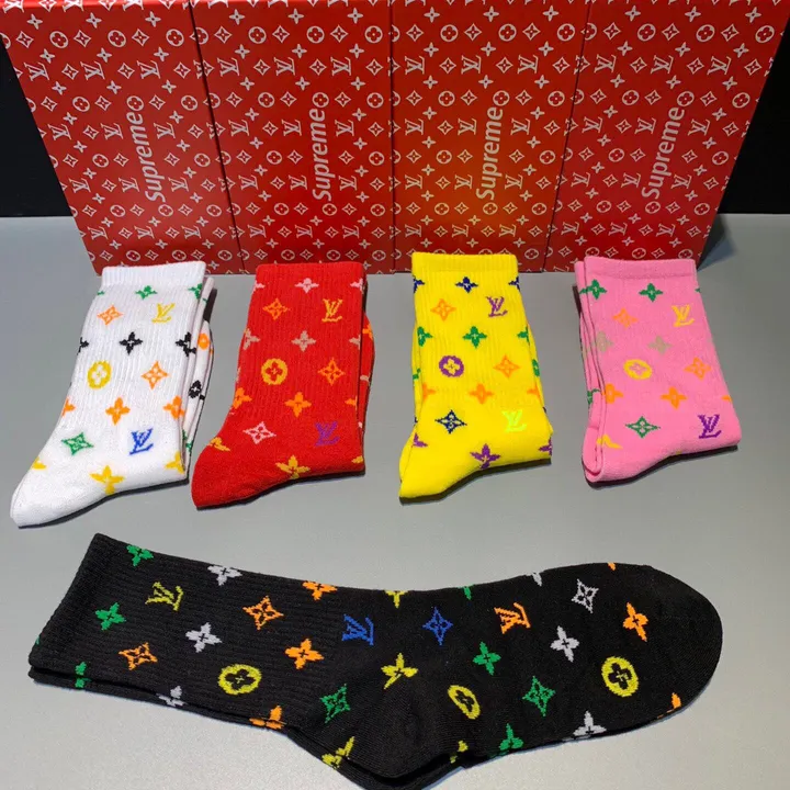 スーパーコピー ルイヴィトン 靴下