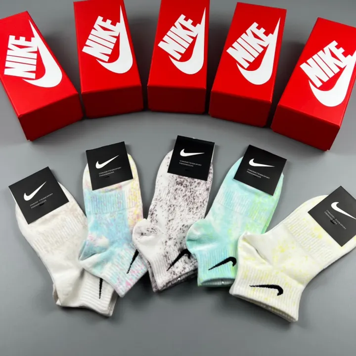 スーパーコピー ナイキ 靴下
