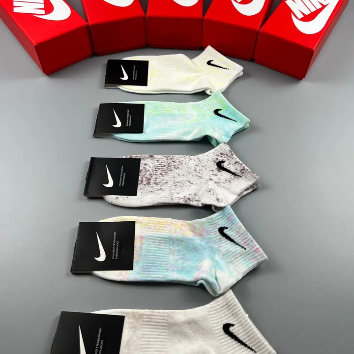 スーパーコピー ナイキ 靴下