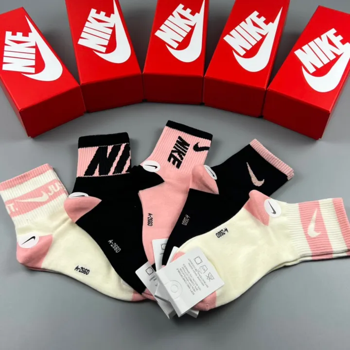 スーパーコピー ナイキ 靴下