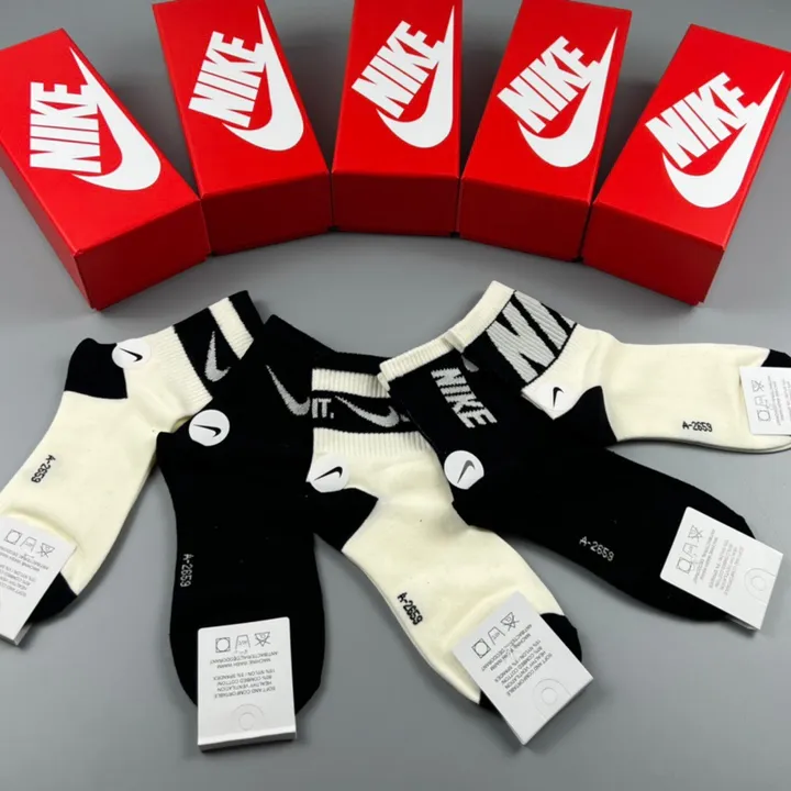 スーパーコピー ナイキ 靴下
