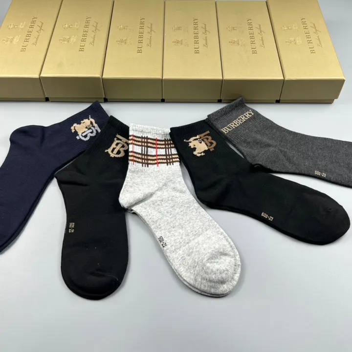 スーパーコピー バーバリー ス 靴下