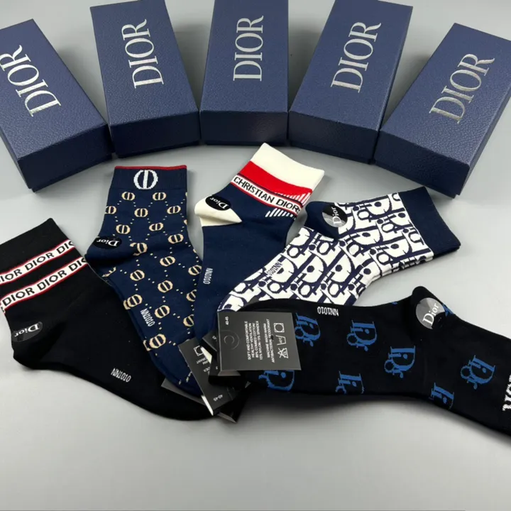 スーパーコピー ディオール 靴下