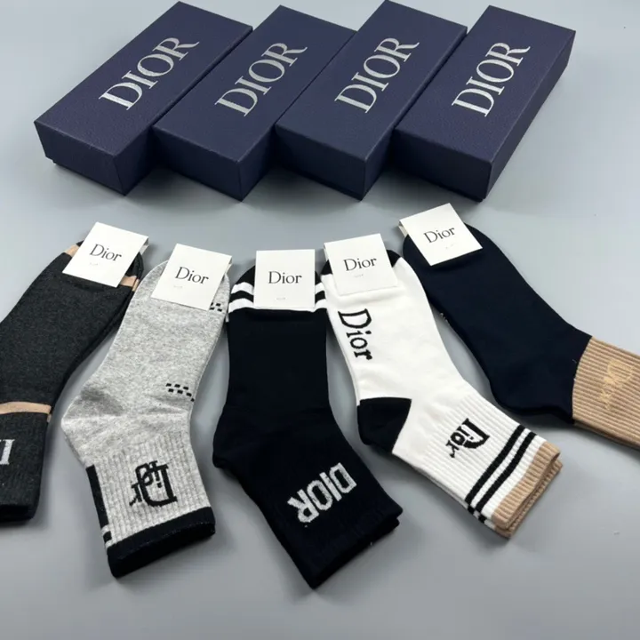 スーパーコピー ディオール 靴下
