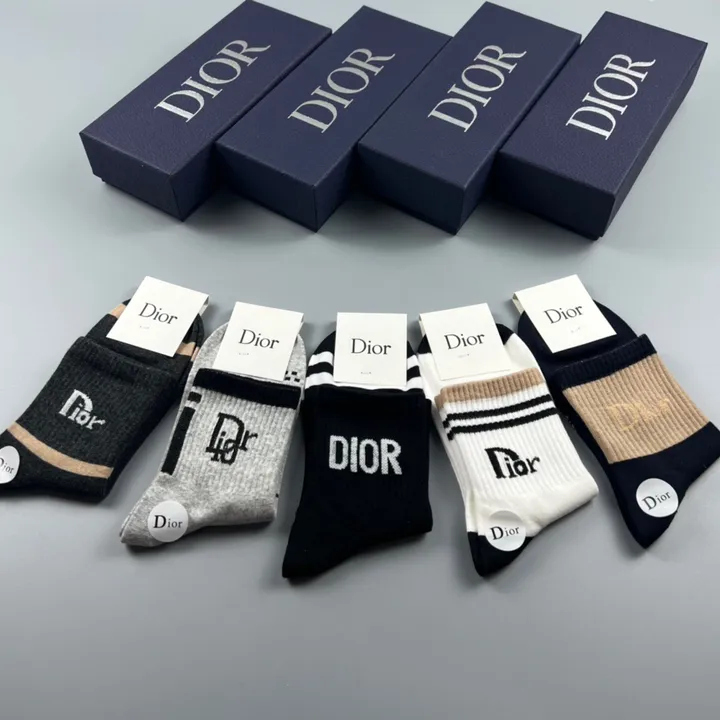 スーパーコピー ディオール 靴下