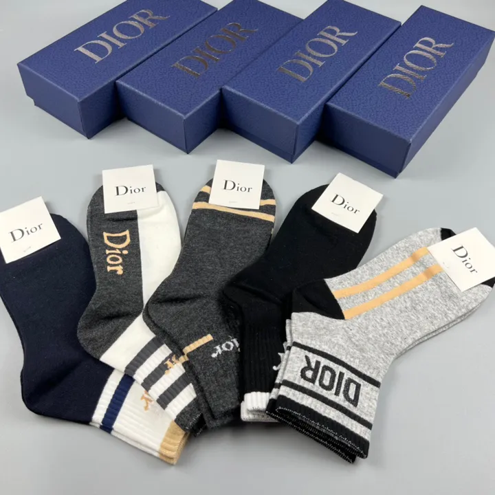 スーパーコピー ディオール 靴下