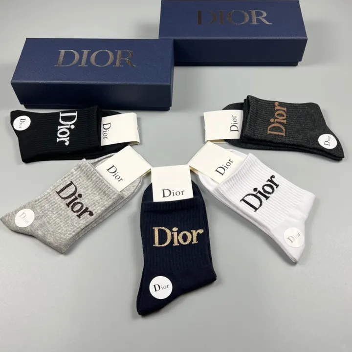 スーパーコピー ディオール 靴下