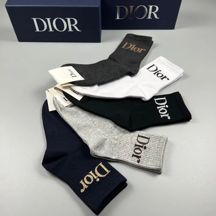 スーパーコピー ディオール 靴下