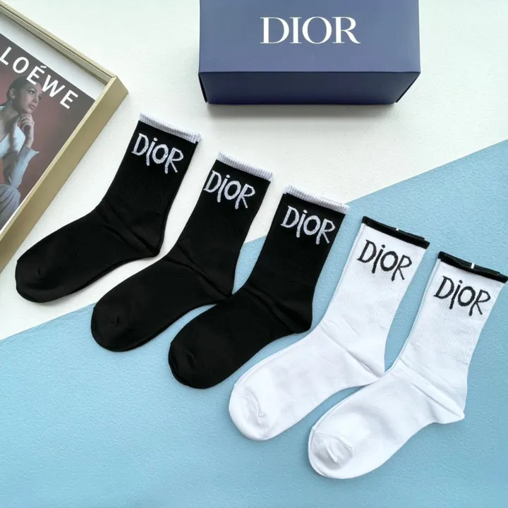 スーパーコピー ディオール 靴下